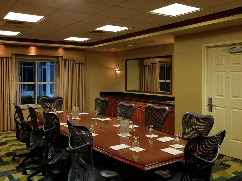 Hilton Garden Inn Milford Einrichtungen foto